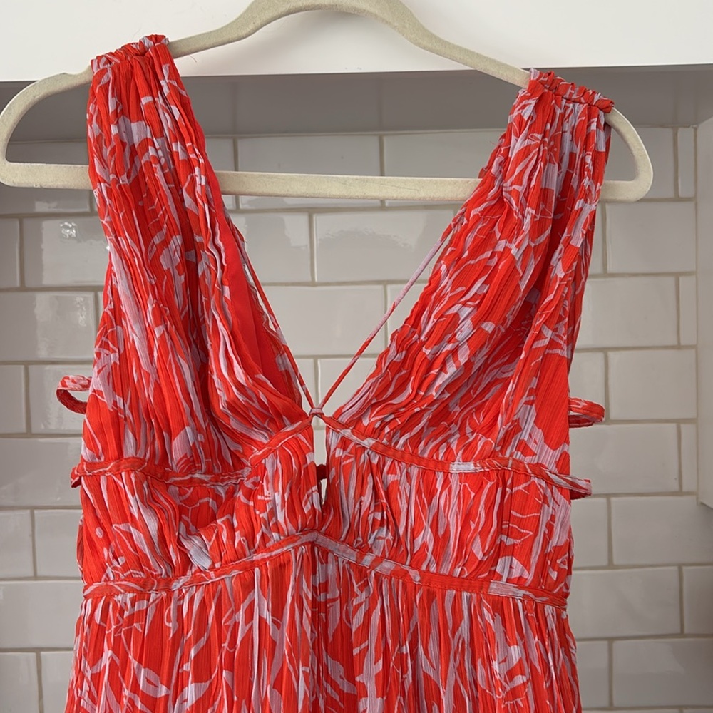 NWT Revolve-Astr chiffon gown - Picture 3 of 15